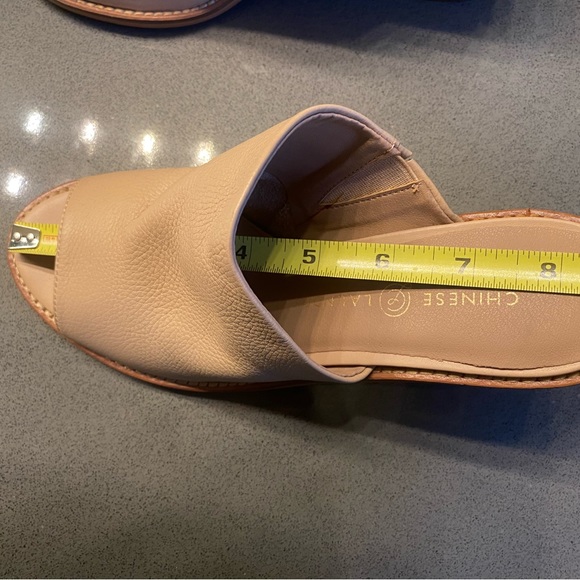 CHINESE LAUNDRY PEEP TOE LEATHER MULES - Picture 5 of 6